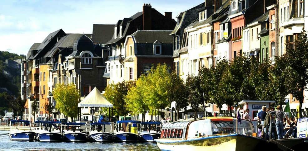 L'Entre Ciel Et Meuse Leilighet Dinant Eksteriør bilde